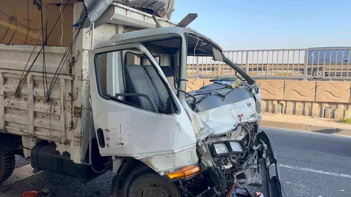 Eskişehir'de Kamyonet Kazası: 70 Yaşındaki Sürücü Yaralandı