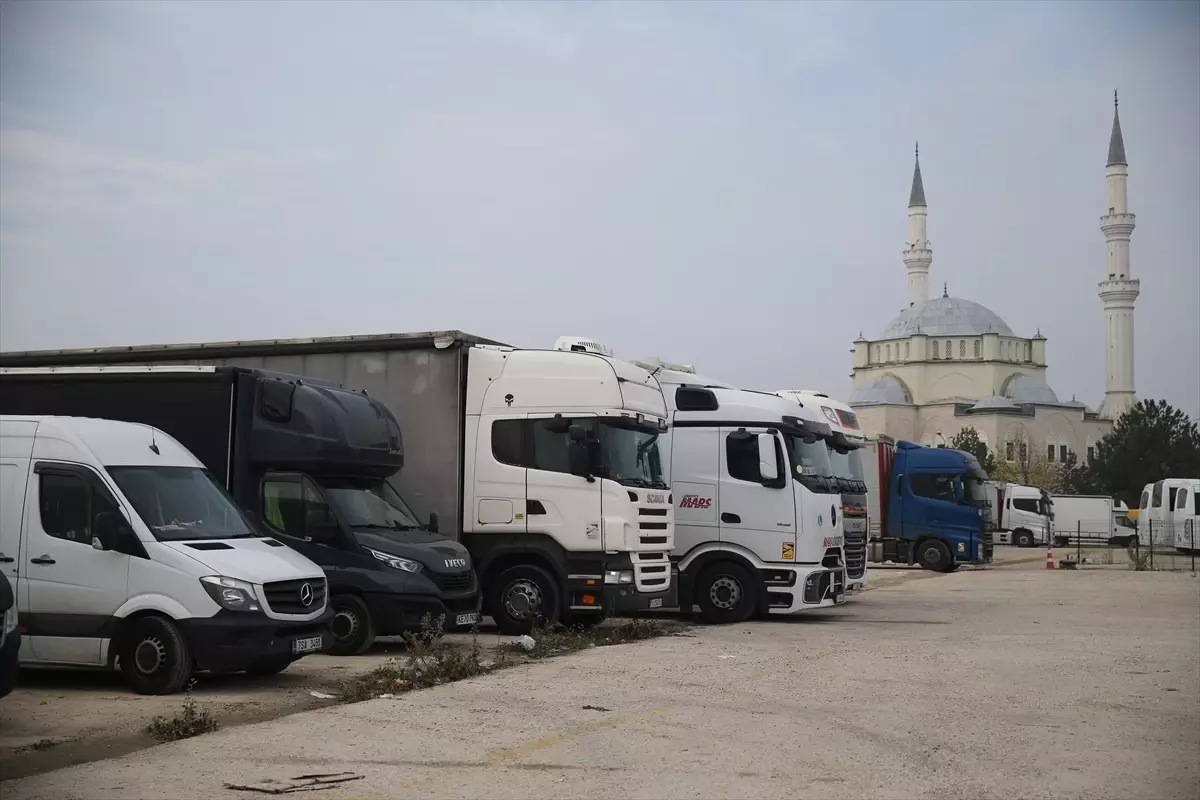Kapıkule'deki Tır Kuyruğu Sorunu Edirne Valiliği'nin Girişimiyle Çözüldü
