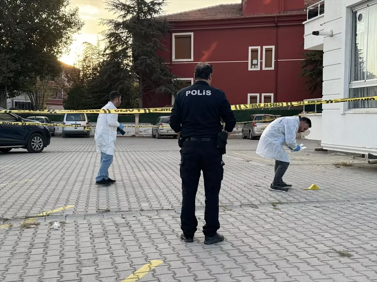 Karaman'da Pencereden Düşen Kadın Hayatını Kaybetti