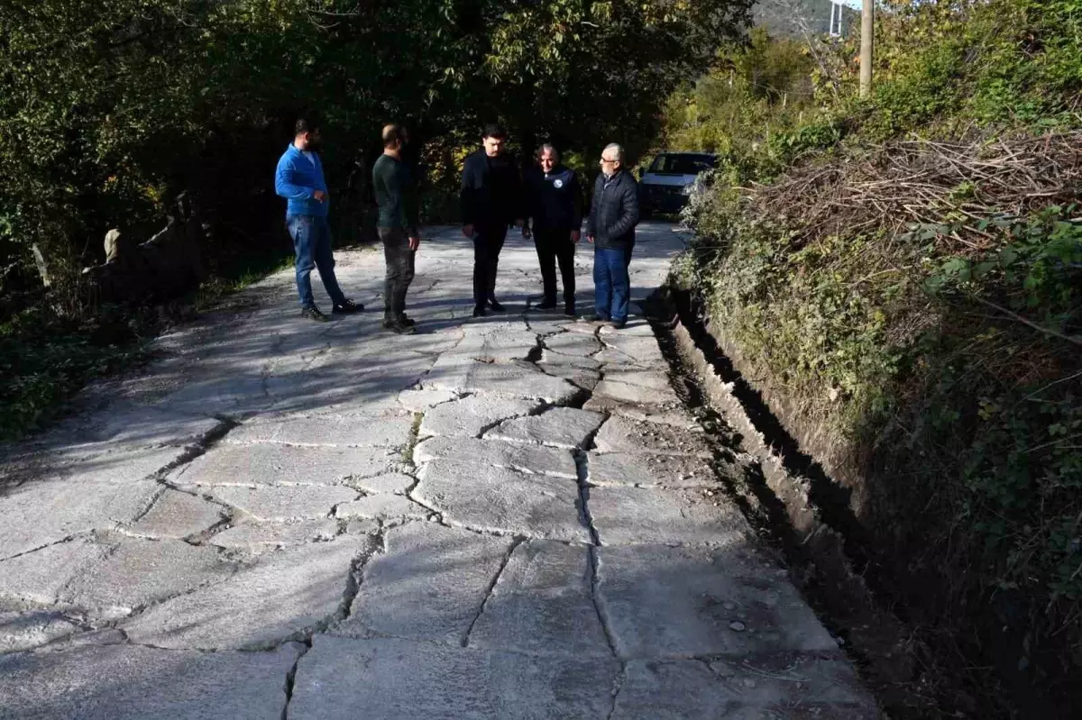 Kaymakam Kandemir, Köy Ziyaretlerinde Vatandaşların Sorunlarını Dinledi