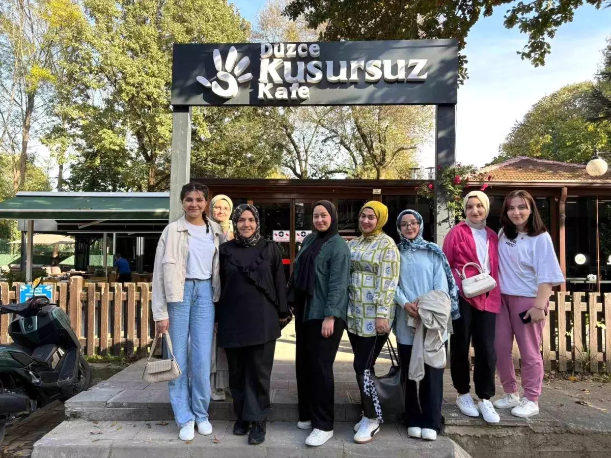 Raziye Begüm Sultan Yurdu Öğrencilerinden Özel Bireylere Destek Ziyareti