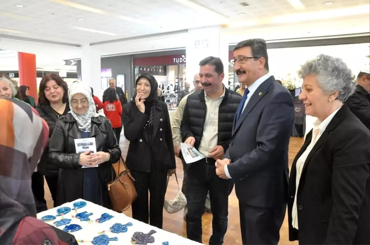 Kütahya Emniyet Müdürü Özel Çocukların Sergisini Ziyaret Etti