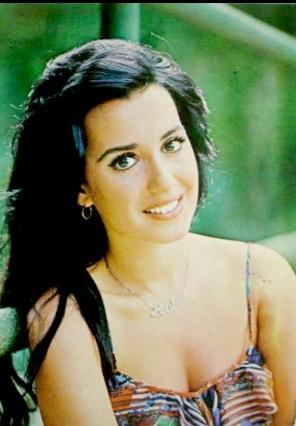 Perihan Savaş gençliği, gençlik resimleri nasıldı, hangi filmlerde oynadı?