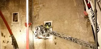 Roma'da Tarihi Kulede Çökme: Bir İşçi 11 Saatte Kurtarıldı