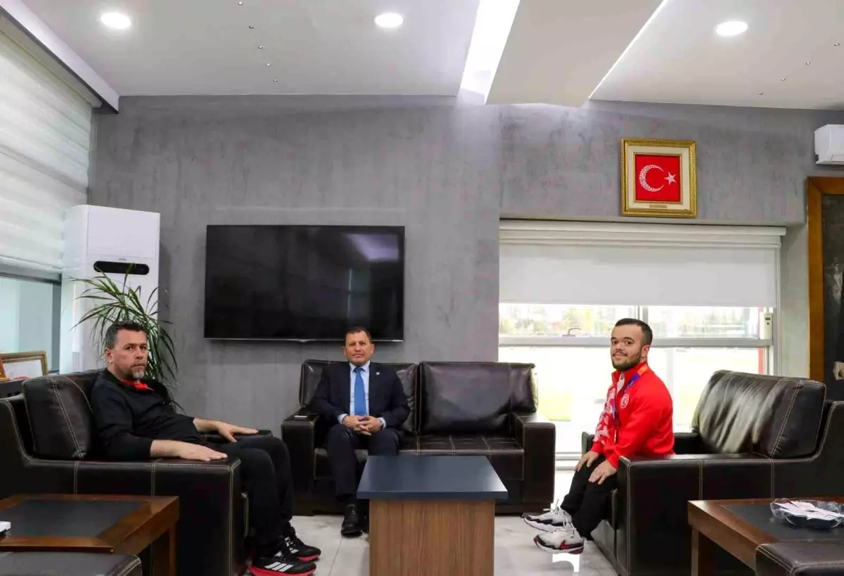 Dünya Bedensel Engelliler Şampiyonası Şampiyonu Çağdaş Kaya'dan Ziyaret