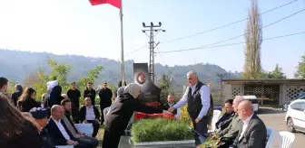 Şehit özel harekat polisi Necmi Çakır kabri başında anıldı