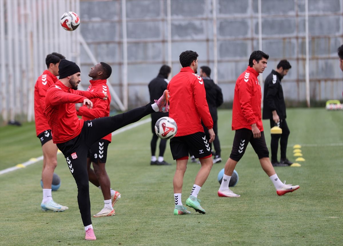 Özbelsan Sivasspor'un Hedefi: Manisa FK Maçını Kazanmak