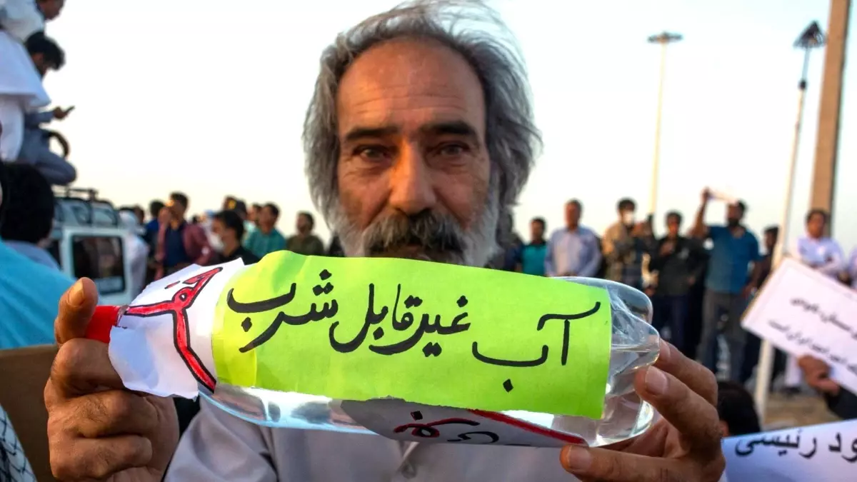 Tahran'da 10 milyon insanın sadece iki haftalık suyu kaldı