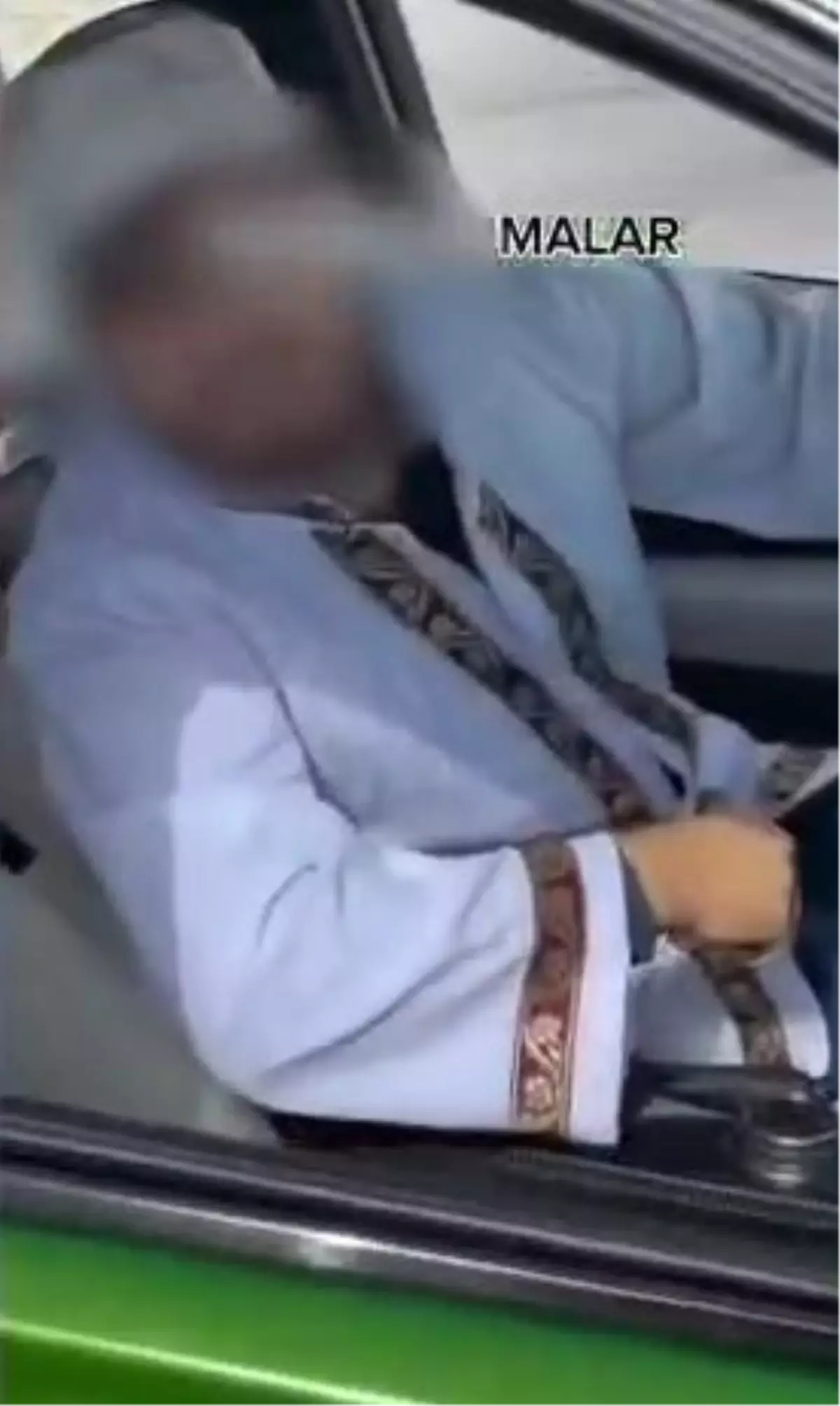 Drift Yapan Şahsa Dini Değerleri Aşağılama Suçundan Ceza