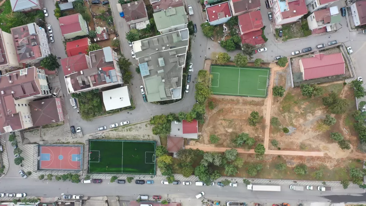 İshakpaşa Parkı Yenileniyor, Yeni Yaşam Alanı Oluşturuluyor