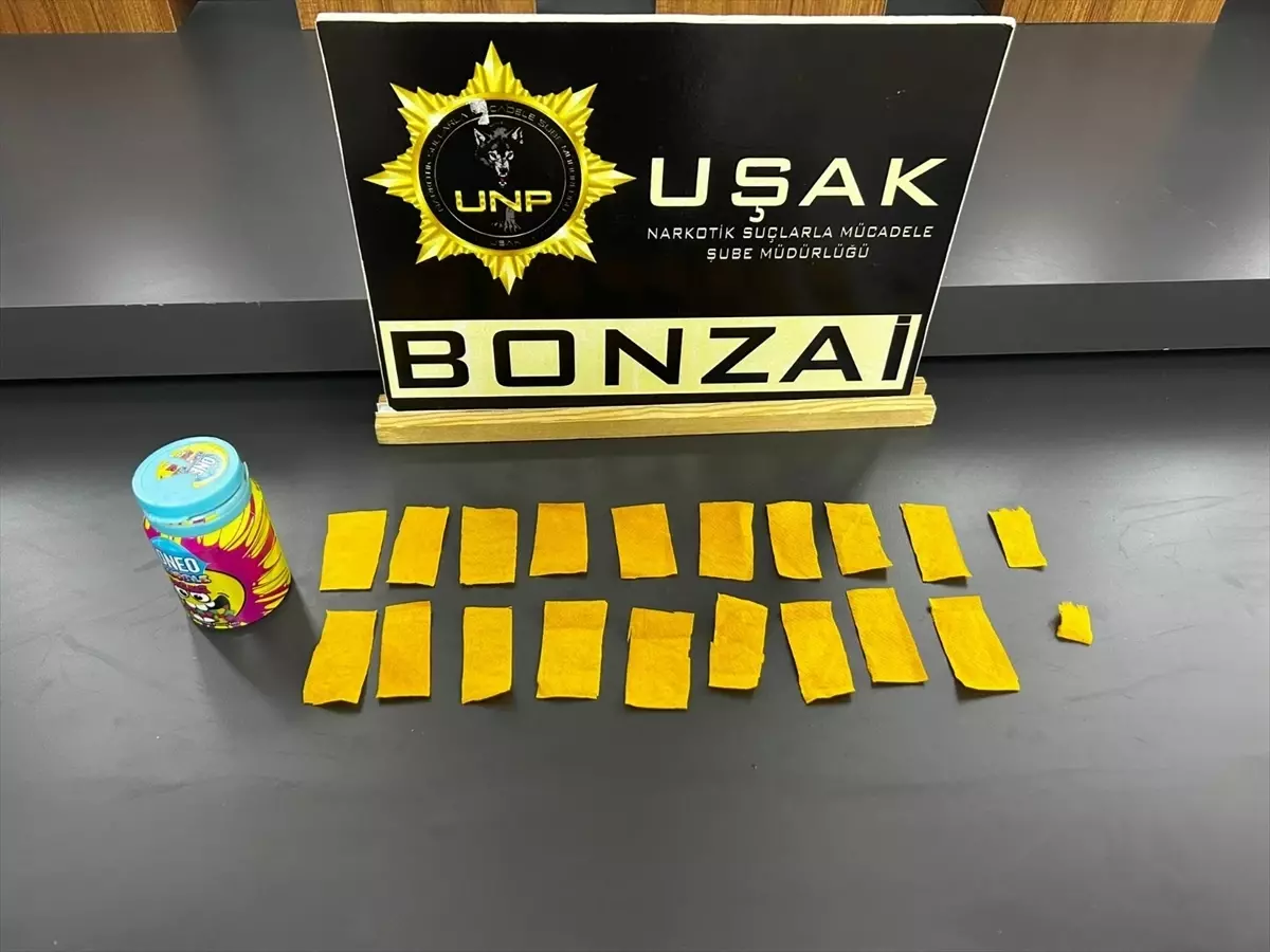 Uşak'ta Uyuşturucu Tacirlerine Operasyon: 3 Tutuklama