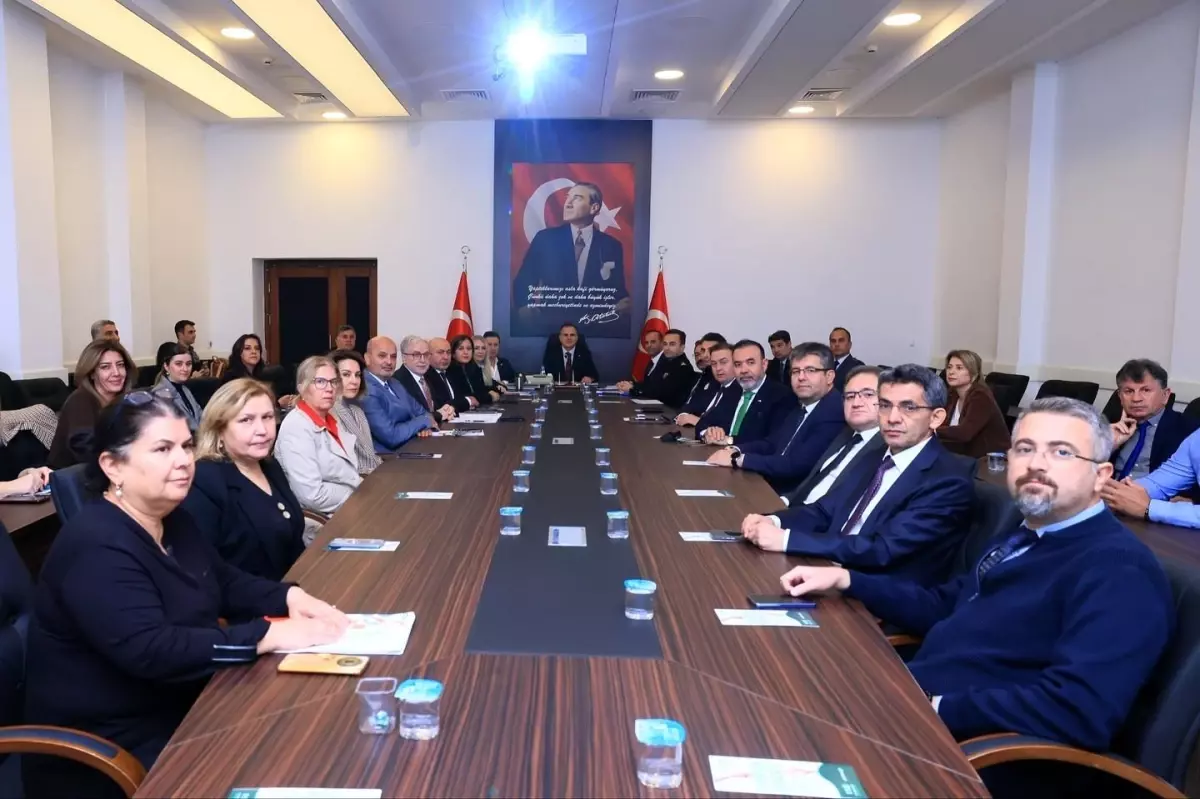 Bağımlılıkla Mücadele Toplantısı: Sağlıklı Bir Nesil Hedefleniyor