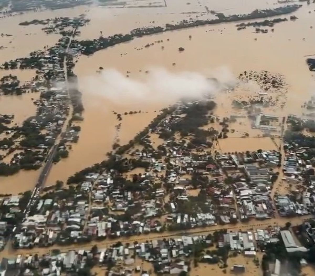Vietnam'da Sel Felaketi: 40 Kişi Hayatını Kaybetti