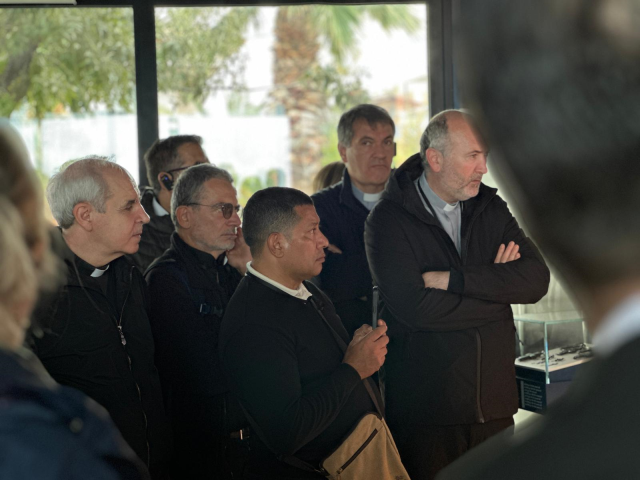 38 kisilik vatikan heyeti papa nin ziyareti 19221977 2480 m