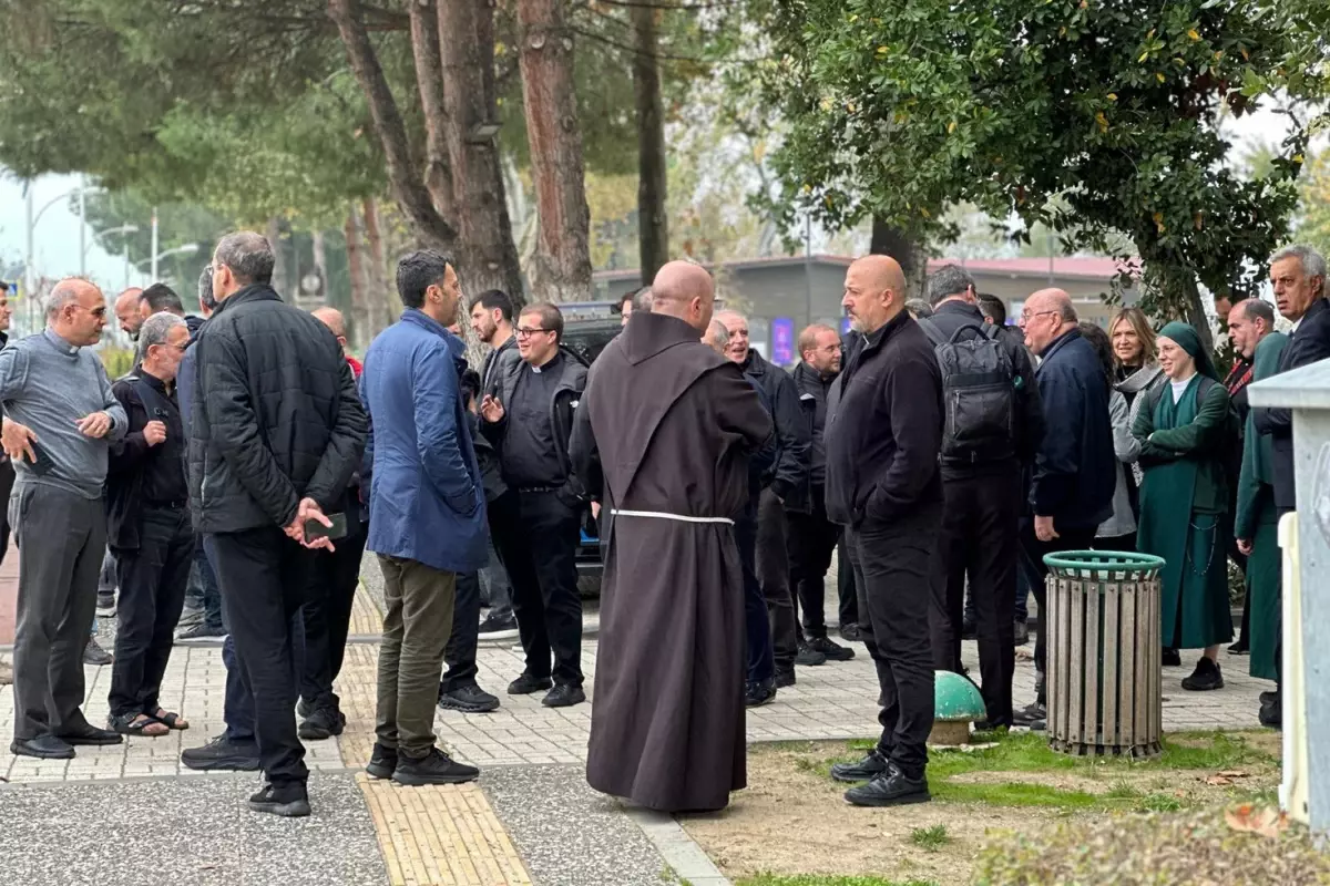 38 kişilik Vatikan heyeti, Papa'nın ziyareti öncesi İznik'e geldi