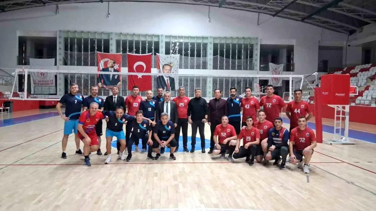 Bozüyük'te Kurumlar Arası Voleybol Turnuvası Başladı