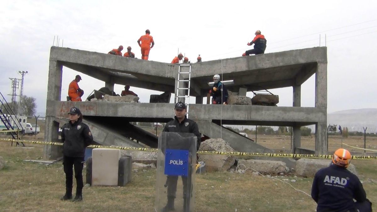 Erzincan'da Deprem Tatbikatı Gerçekleştirildi