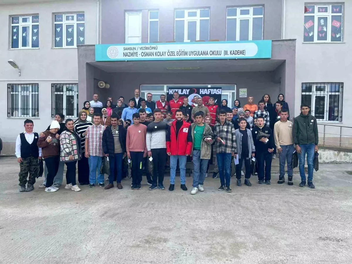 Vezirköprü Kızılay Şubesi'nden Özel Öğrencilere Moral Etkinliği