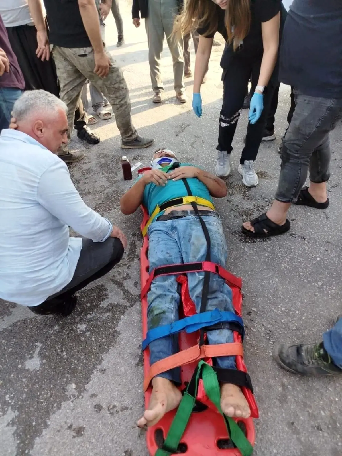 Adana'da Motosiklet Sulama Kanalına Düştü, 2 Yaralı