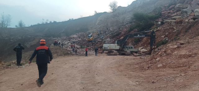 ordu da tas ocaginda gocuk 2 isci enkaz altinda 19223029 3349 m