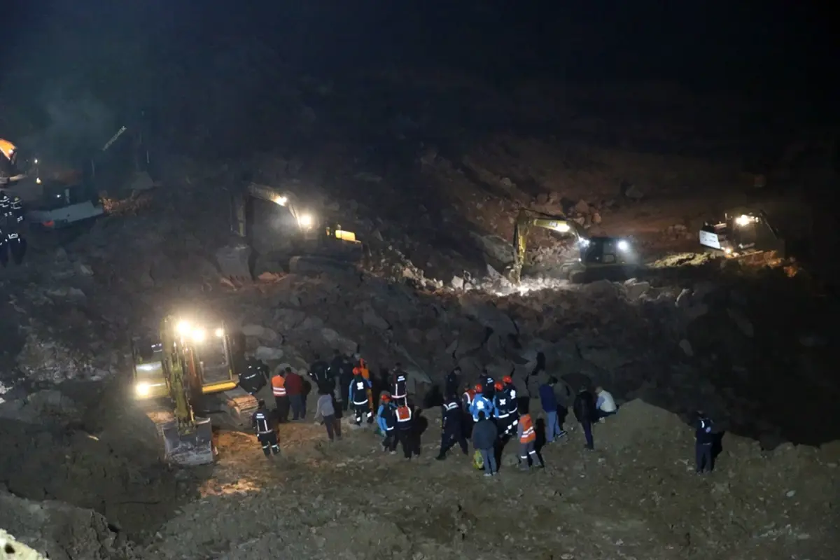 Ordu'da taş ocağındaki göçükten 1 işçinin cansız bedeni çıkarıldı