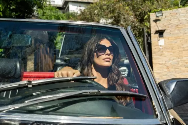 Sekiz yıl sonra geri dönen dizinin tanıtım fotoğrafı tartışma yarattı 4 sekiz yil sonra geri donen dizinin tanitim 19220995 6242 o