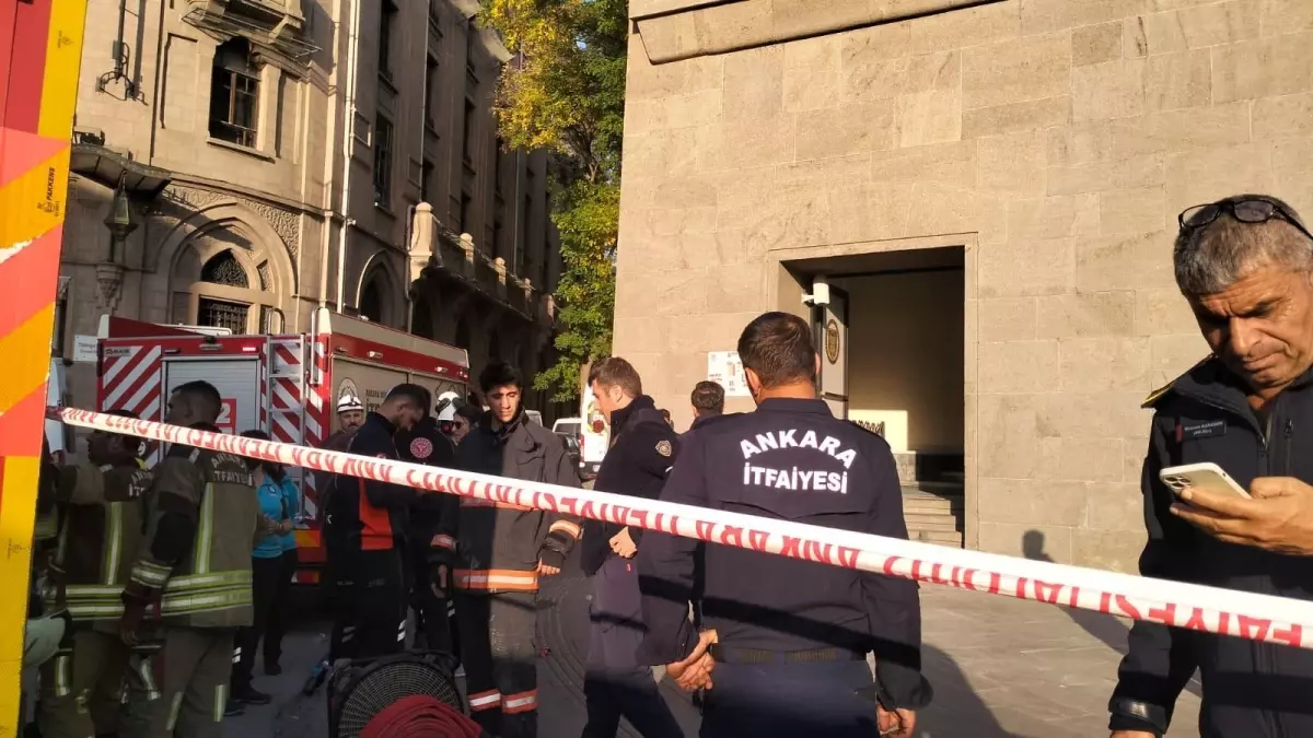 Ankara Sosyal Bilimler Üniversitesi'nde Gaz Sızıntısı: 6 Kişi Hastaneye Sevk Edildi