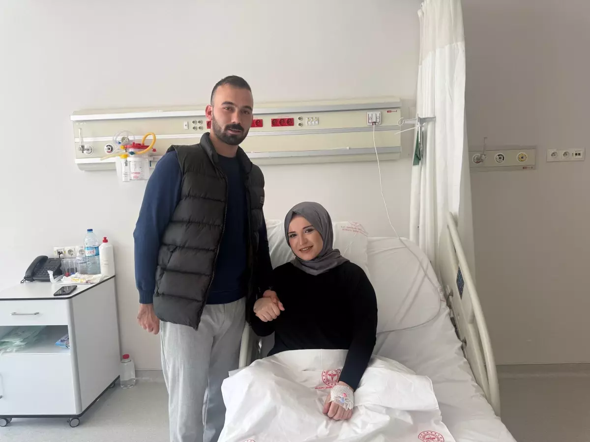 24 haftalık bebeğe anne karnında omurilik ameliyatı