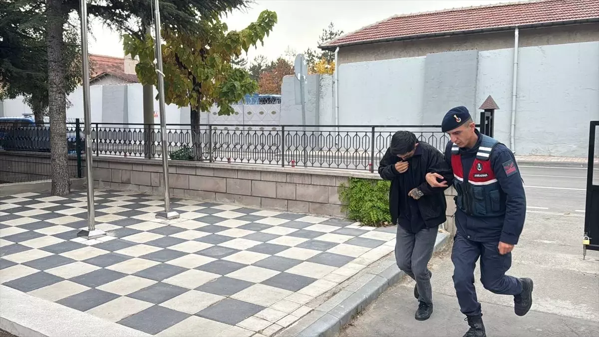 Afyonkarahisar Merkezli Telefon Dolandırıcılığı Operasyonu: 8 Gözaltı, 4 Tutuklama
