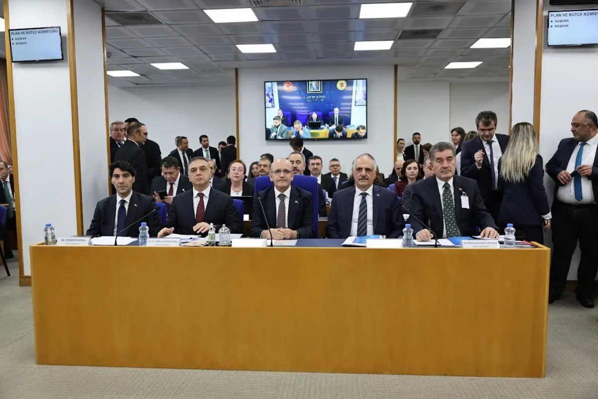 Bakan Şimşek: Vergi ve harçlardaki güncellemenin daha düşük oranda yapılması gündemimizde