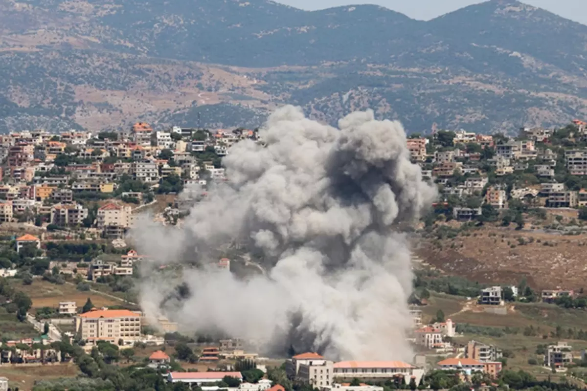 İsrail ordusu, Lübnan'ın güneyindeki Hizbullah hedeflerine saldırdı