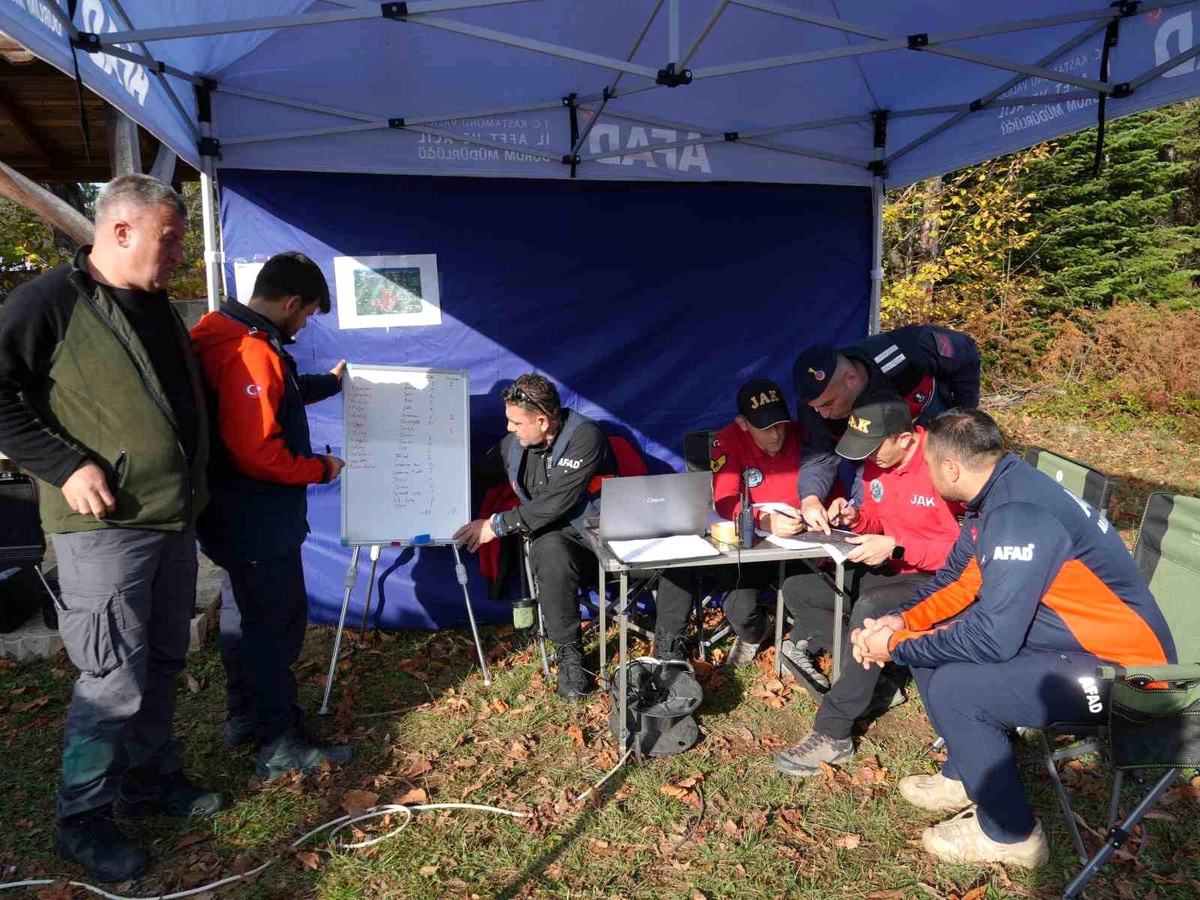 Kastamonu'da Kaybolan Anne ve Oğlunu Arama Çalışmaları Devam Ediyor