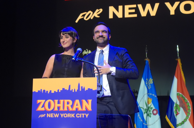 New York'un en genç first lady'si! Suriyeli sanatçı Rama Duwaji kimdir? 3 rama duwaji new york un yeni belediye baskani 19224212 419 m