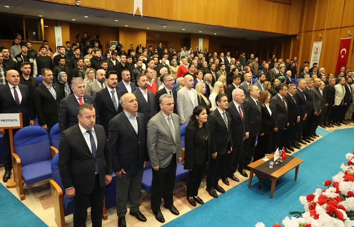 Samsun'da 'Milli Egemenliğin Doğuşu: Samsun'dan Cumhuriyete' Paneli Düzenlendi