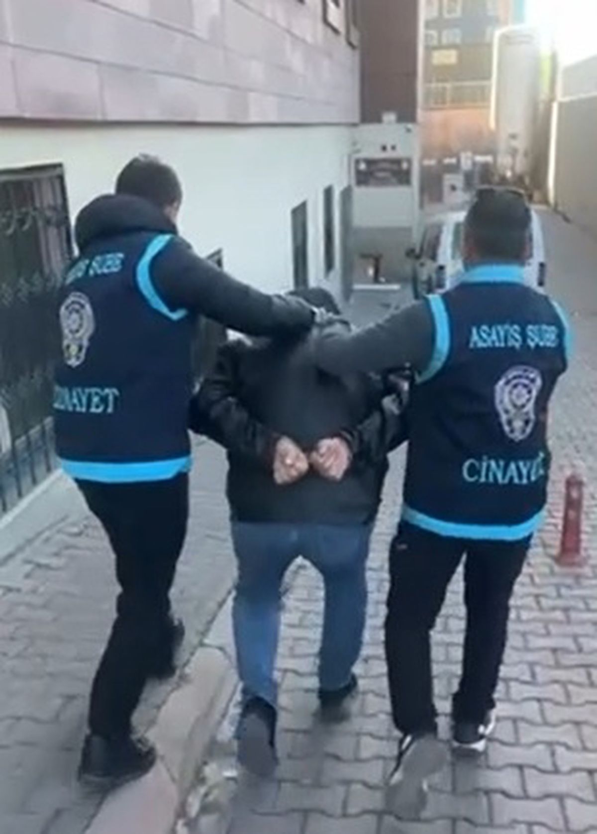 Kayseri'de Adliye Önünde Silahlı Saldırı