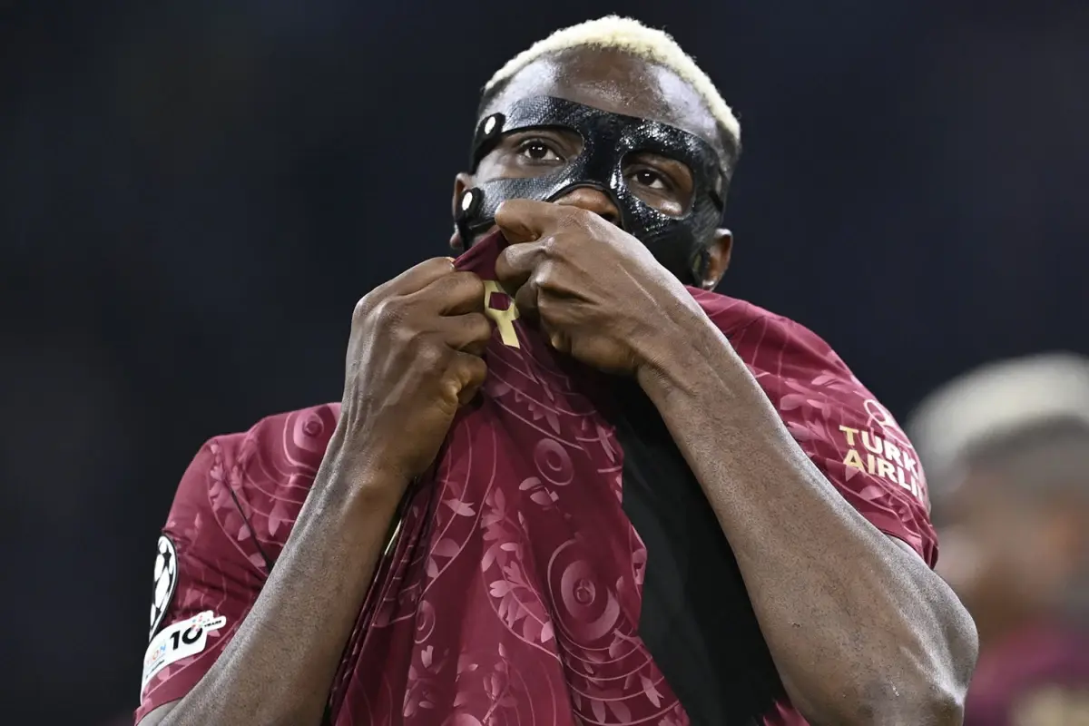 Victor Osimhen, Ajax'a attığı gollerle tarih yazmaya devam ediyor