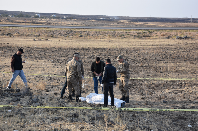 yoldan gecen vatandaslar korkunc manzarayla 19224857 857 m