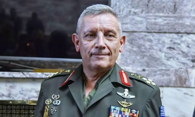 Yunanistan'ın eski Genelkurmay Başkanı'ndan Türkiye'ye alçak sözler: Köpek tasmasını koparırsa... 3 yunanistan in eski genelkurmay baskani floros 19226838 4238 m