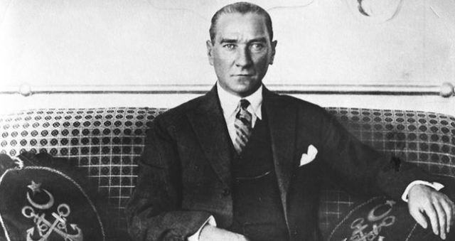 10 Kasım resmi tatil mi? 10 Kasım Atatürk'ü anma törenleri yapılacak mı, ne zaman yapılacak? 10 Kasım resmi tatil mi? 10 Kasım Atatürk'ü anma törenleri yapılacak mı, ne zaman yapılacak?