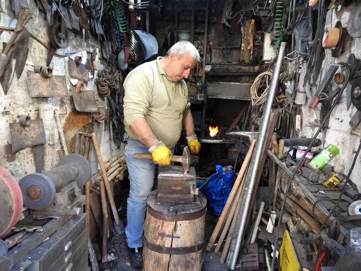 Kilis'te Demircilik Mesleği Yok Olma Tehlikesiyle Karşı Karşıya