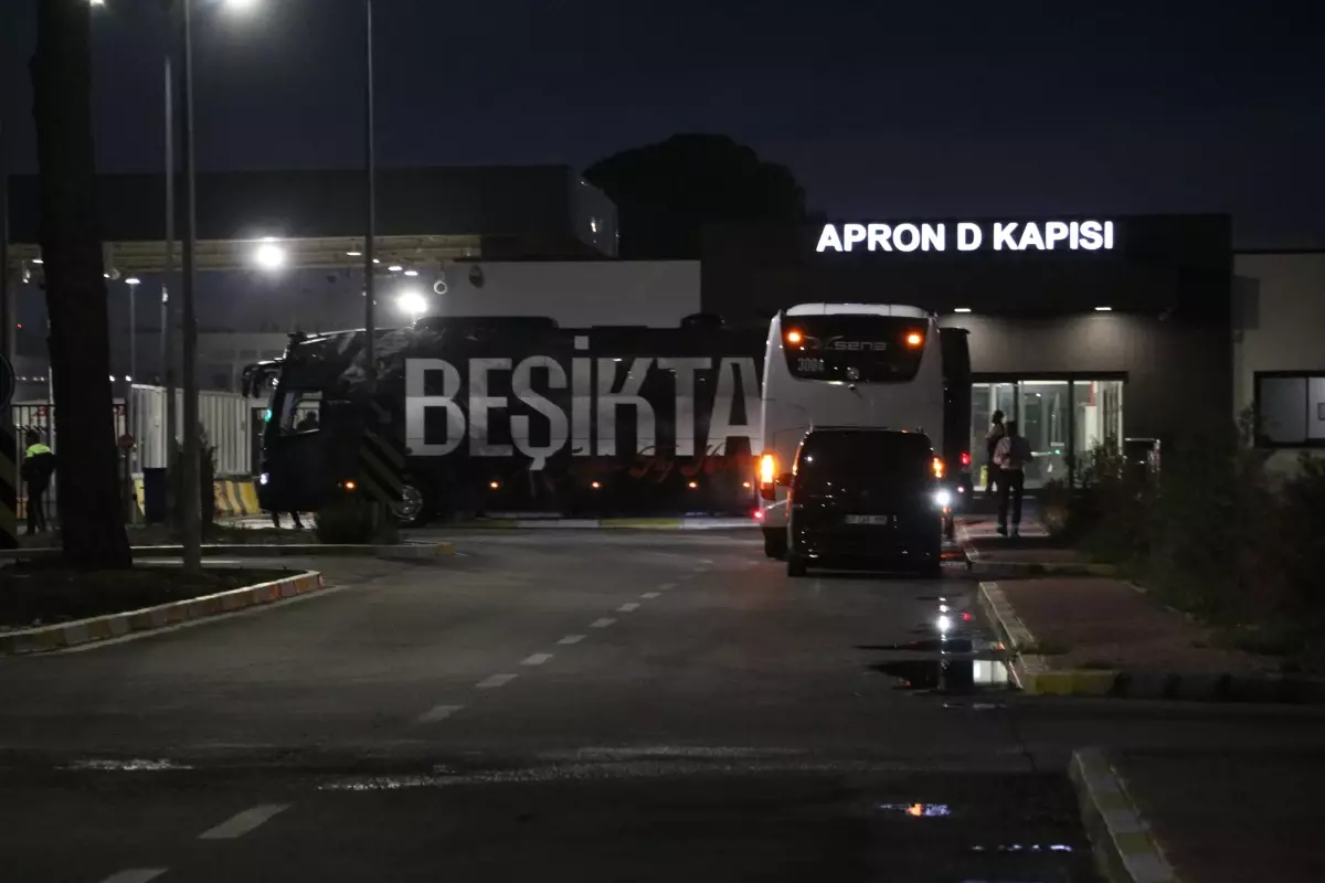 Beşiktaş, Antalyaspor Maçı İçin Antalya&apos;ya Geldi