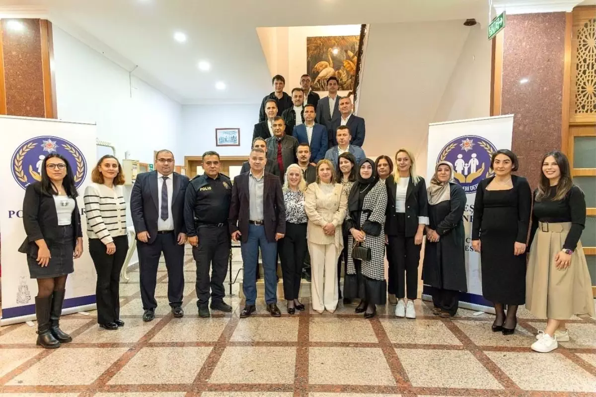 Bilecik'te Polis Eşleri Derneği Motivasyon Programı Düzenlendi
