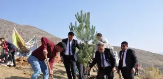 Hizan'da 11 Kasım Milli Ağaçlandırma Günü Kutlandı