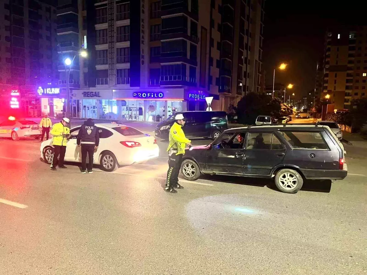 Malatya'da Asayiş ve Trafik Ekiplerinden Denetim
