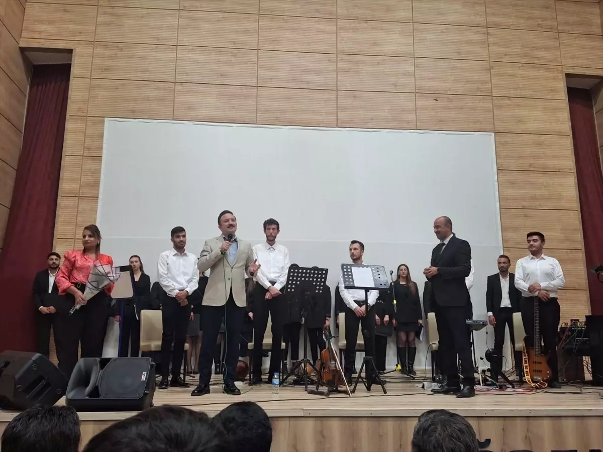 Malazgirt'te Gençlik Konseri Düzenlendi
