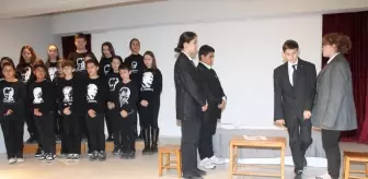 Manyas'ta 10 Kasım Anma Töreni Düzenlendi