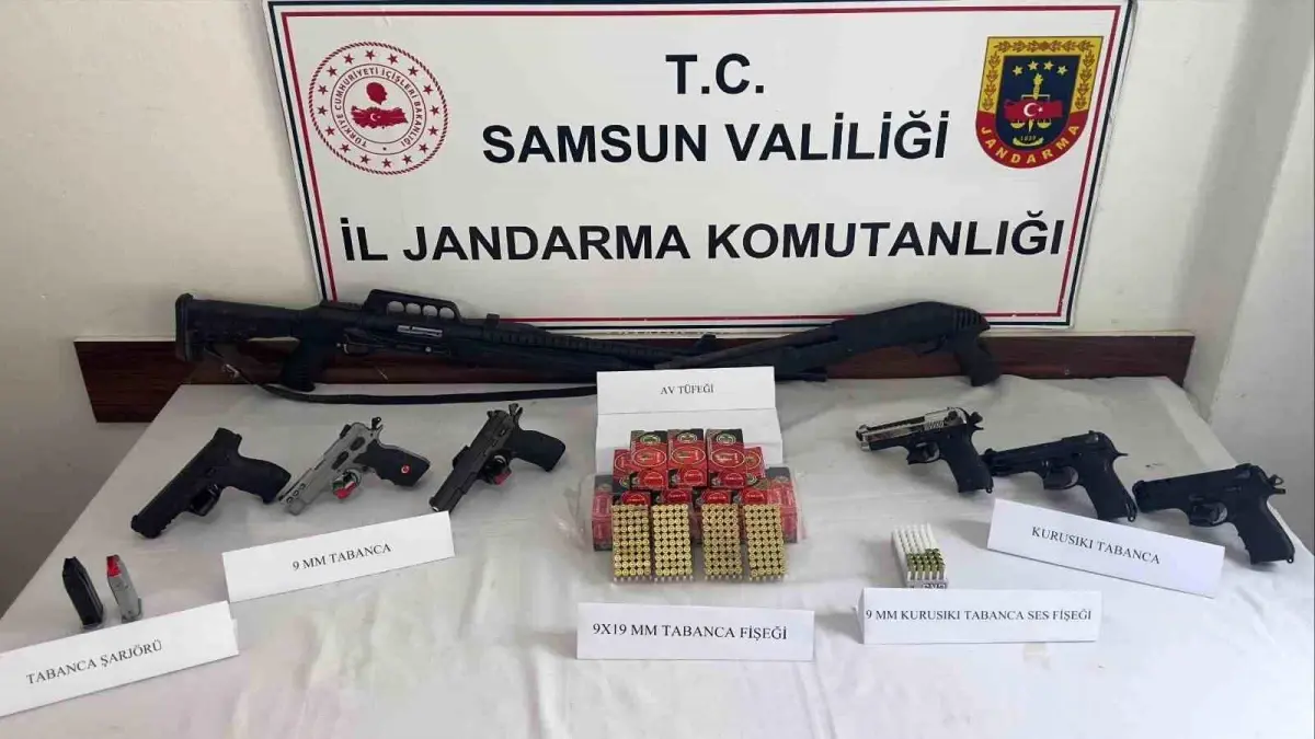 Samsun'da Ruhsatsız Silah ve Uyuşturucu Operasyonu