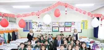 Sultangazi Belediye Başkanı Dursun, Öğrencinin Vaadini Yerine Getirdi