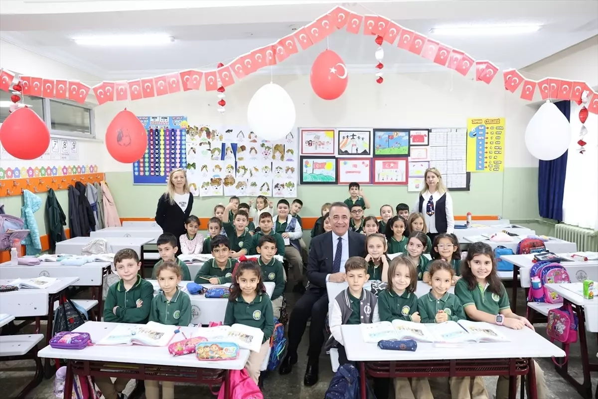 Sultangazi Belediye Başkanı Dursun, Öğrencinin Vaadini Yerine Getirdi