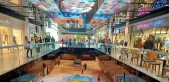 Türkiye'nin ilk lüks konseptli AVM'si yıkılıyor